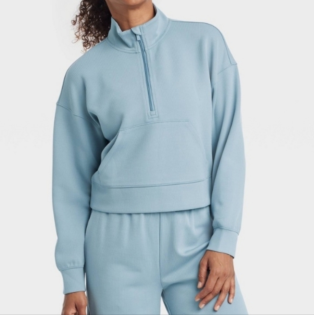 Nwt All In Motion Blue Ribbed 1/4 Zip Top